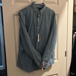 Men’s Vineyard Vines Blue button down dress shirt medium